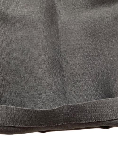 BABYLONE（バビロン）BABYLONE (バビロン) トリクシオンタックパンツ グレー サイズ:38の古着・服飾アイテム