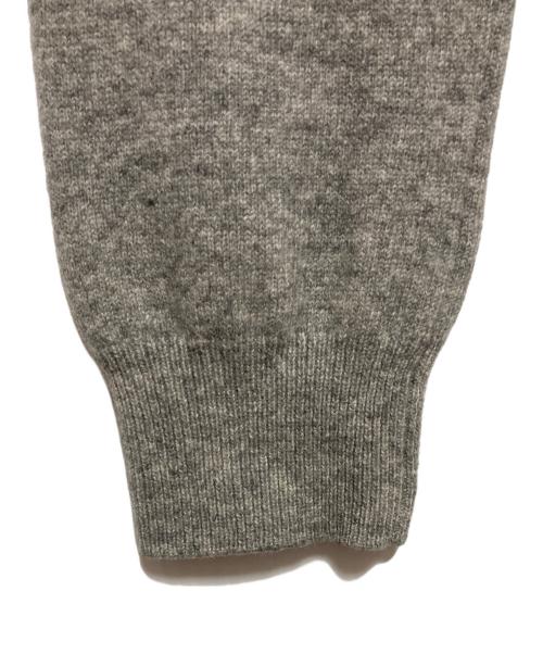 PLAY COMME des GARCONS（プレイコムデギャルソン）PLAY COMME des GARCONS (プレイコムデギャルソン) ハートワッペンカーディガン グレー サイズ:Sの古着・服飾アイテム