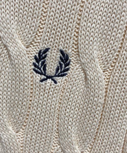 FRED PERRY（フレッドペリー）FRED PERRY (フレッドペリー) チルデンセーター アイボリー サイズ:Mの古着・服飾アイテム