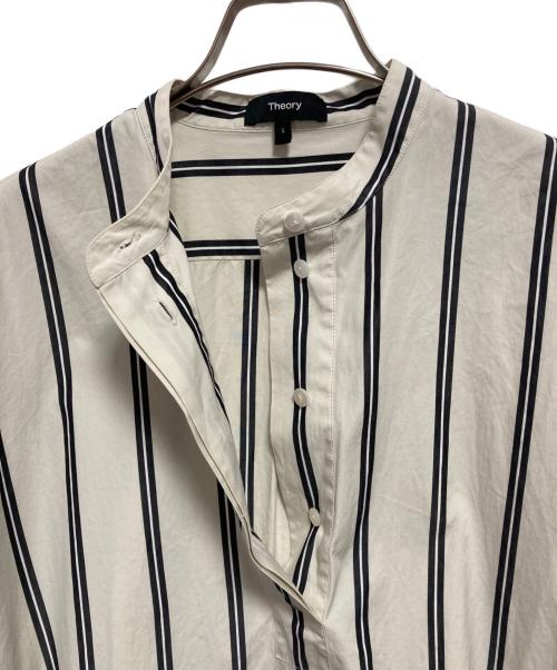 theory（セオリー）theory (セオリー) VENTURS STRIPE HILOW TUNIC シャツ ベージュ サイズ:Sの古着・服飾アイテム