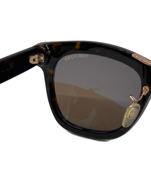 TOM FORD（トムフォード）TOM FORD (トムフォード) ウェリントンサングラス ブラック サイズ:56□19 145の古着・服飾アイテム