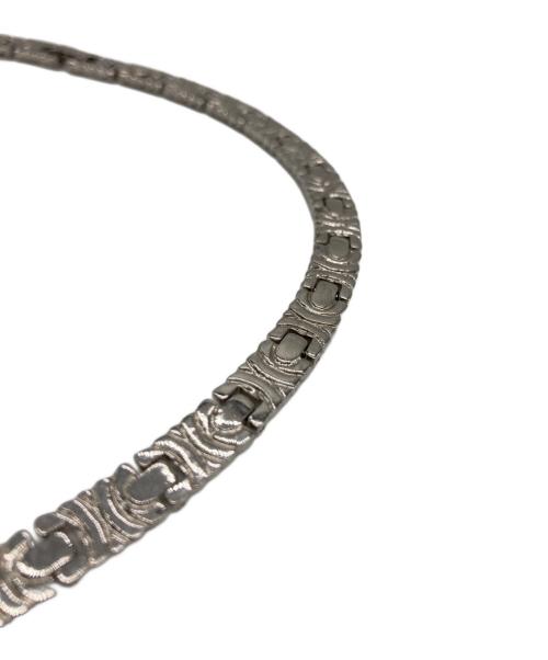 GIVENCHY BIJOUX（ジバンシー ビジュー）GIVENCHY BIJOUX (ジバンシー ビジュー) ネックレス シルバーの古着・服飾アイテム