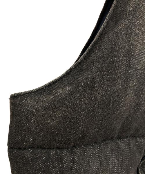 RockyMountainFeatherBed（ロッキーマウンテンフェザーベッド）RockyMountainFeatherBed (ロッキーマウンテンフェザーベッド) BEAMS (ビームス) 別注デニムダウンベスト ブラック サイズ:36の古着・服飾アイテム