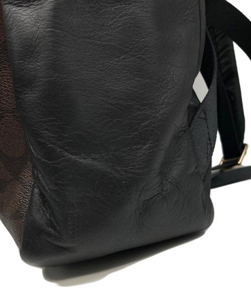 COACH（コーチ）COACH (コーチ) チャーリーリュック ブラウン×ブラックの古着・服飾アイテム