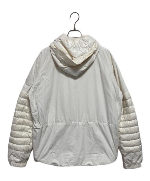 MONCLER（モンクレール）MONCLER (モンクレール) OLARGUESダウンジャケット ホワイト サイズ:3の古着・服飾アイテム