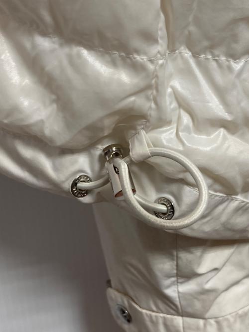 MONCLER（モンクレール）MONCLER (モンクレール) OLARGUESダウンジャケット ホワイト サイズ:3の古着・服飾アイテム