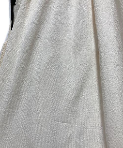 furfur（ファーファー）FURFUR (ファーファー) バイカラーリボンニットドレス ホワイト サイズ:FREEの古着・服飾アイテム