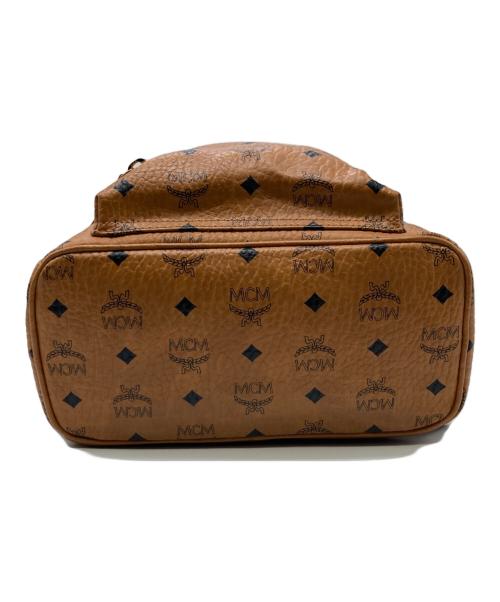 MCM（エムシーエム）MCM (エムシーエム) スタッズリュック ブラウンの古着・服飾アイテム