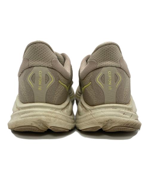 HOKA（ホカ）HOKA (ホカ) CLIFTON 10 ベージュ サイズ:US7.50の古着・服飾アイテム