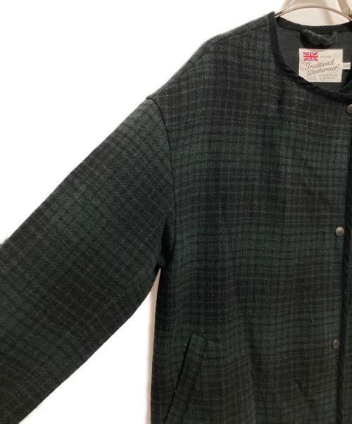 Traditional Weatherwear（トラディショナルウェザーウェア）Traditional Weatherwear (トラディショナルウェザーウェア) ノーカラーチェックコート グリーン×ブラック サイズ:34の古着・服飾アイテム