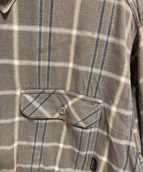 Patagonia（パタゴニア）Patagonia (パタゴニア) ヘビーフランネルシャツ グレー サイズ:Mの古着・服飾アイテム
