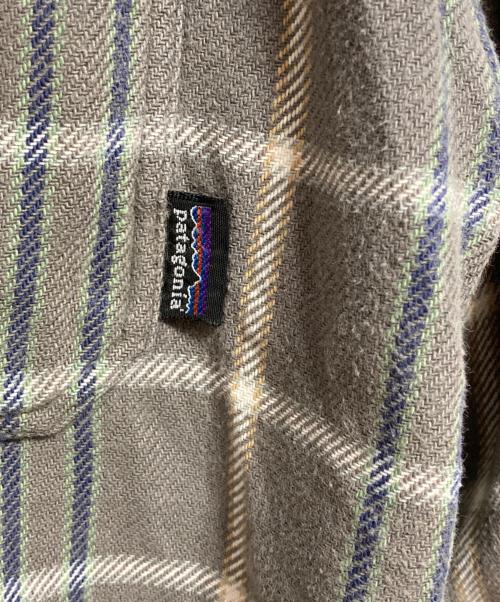 Patagonia（パタゴニア）Patagonia (パタゴニア) ヘビーフランネルシャツ グレー サイズ:Mの古着・服飾アイテム