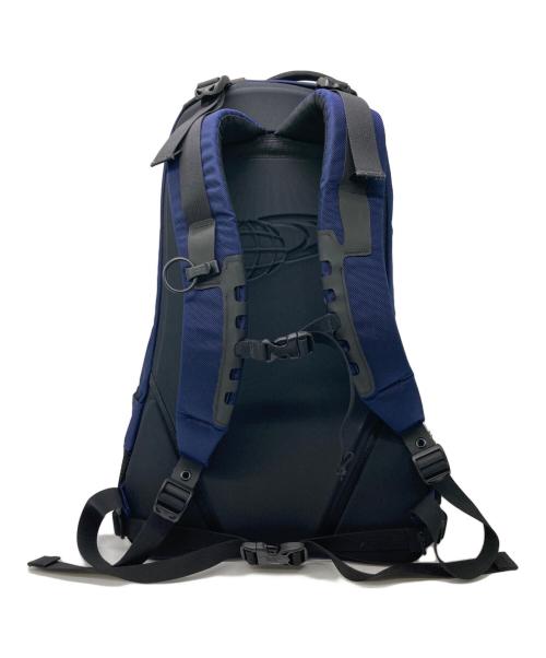 ARC'TERYX（アークテリクス）ARC'TERYX (アークテリクス) BEAMS (ビームス) ARRO22 バックパック ブラック×ネイビーの古着・服飾アイテム