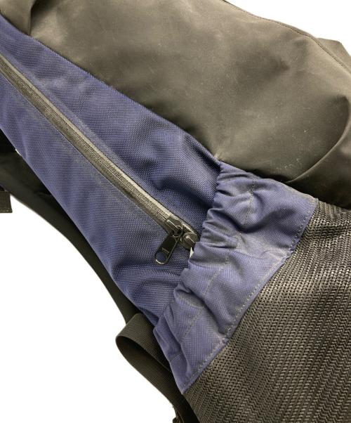 ARC'TERYX（アークテリクス）ARC'TERYX (アークテリクス) BEAMS (ビームス) ARRO22 バックパック ブラック×ネイビーの古着・服飾アイテム