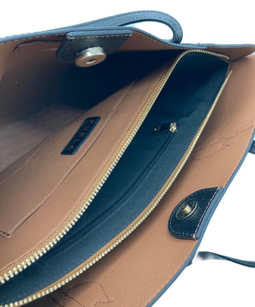 FURLA（フルラ）FURLA (フルラ) VITTOIA レザートートバッグ ブラックの古着・服飾アイテム