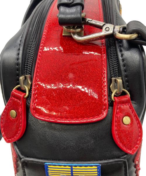 Queen（クイーン）QUEEN (クイーン) VENDULA LONDON (ベンデューラ ロンドン) Tour Bus Grab Bag レッド×ブラックの古着・服飾アイテム
