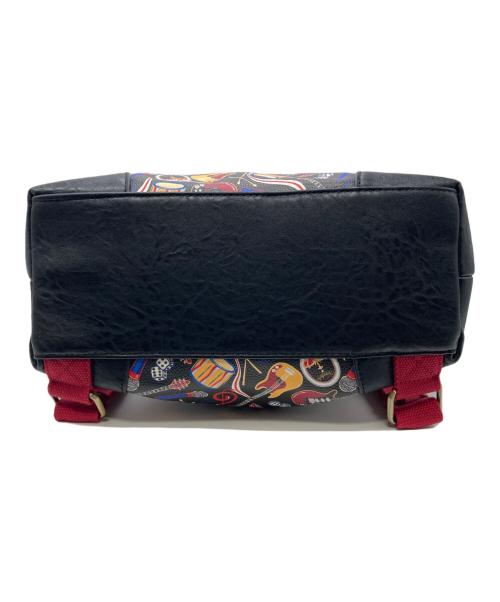 Queen（クイーン）QUEEN (クイーン) VENDULA LONDON (ベンデューラ ロンドン) Queen Backpack レッド×ブラックの古着・服飾アイテム