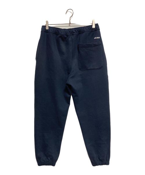 F.C.R.B.（エフシーレアルブリストル）F.C.R.B. (エフシーレアルブリストル) EMBLEM SWEAT PANTS ネイビー サイズ:Mの古着・服飾アイテム