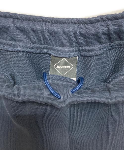 F.C.R.B.（エフシーレアルブリストル）F.C.R.B. (エフシーレアルブリストル) EMBLEM SWEAT PANTS ネイビー サイズ:Mの古着・服飾アイテム