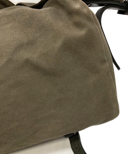 LEQUIO（レキオ）LEQUIO (レキオ) GRA CHIC バックパック カーキの古着・服飾アイテム
