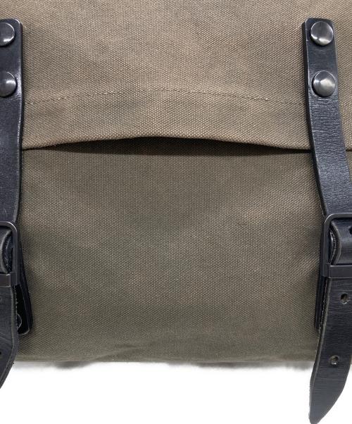 LEQUIO（レキオ）LEQUIO (レキオ) GRA CHIC バックパック カーキの古着・服飾アイテム