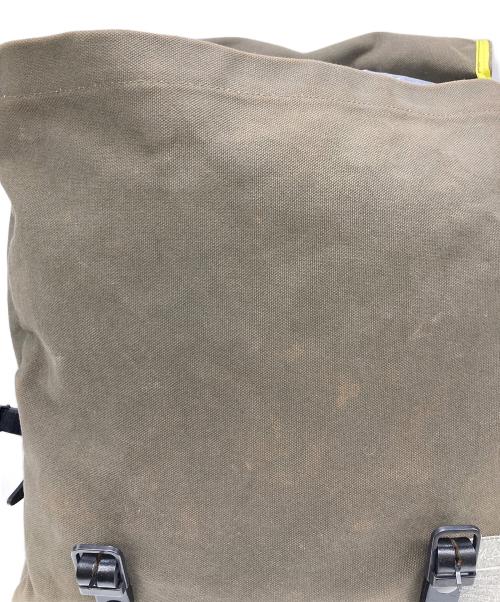 LEQUIO（レキオ）LEQUIO (レキオ) GRA CHIC バックパック カーキの古着・服飾アイテム