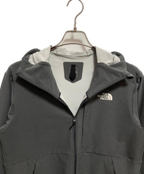 THE NORTH FACE（ザ ノース フェイス）THE NORTH FACE (ザ ノース フェイス) APEX SOFTSHELL PK グレー サイズ:Sの古着・服飾アイテム