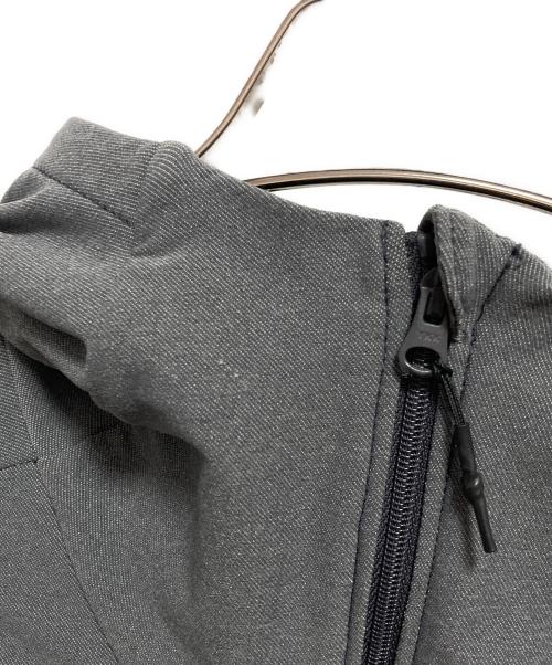 THE NORTH FACE（ザ ノース フェイス）THE NORTH FACE (ザ ノース フェイス) APEX SOFTSHELL PK グレー サイズ:Sの古着・服飾アイテム