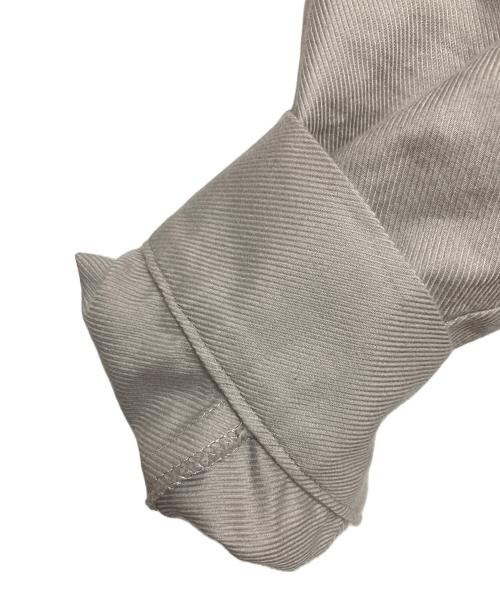 HUIS（ハウス）HUIS (ハウス) フランス綾シャツブラウス ベージュ サイズ:FREEの古着・服飾アイテム