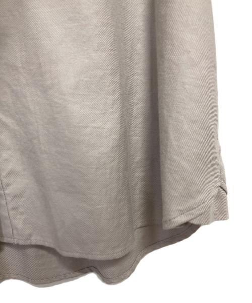HUIS（ハウス）HUIS (ハウス) フランス綾シャツブラウス ベージュ サイズ:FREEの古着・服飾アイテム