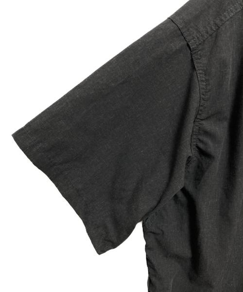 THE NORTHFACE PURPLELABEL（ザ・ノースフェイス パープルレーベル）THE NORTHFACE PURPLELABEL (ザ・ノースフェイス パープルレーベル) Polyester Linen Field H/S Zip Shirt グレー サイズ:Lの古着・服飾アイテム