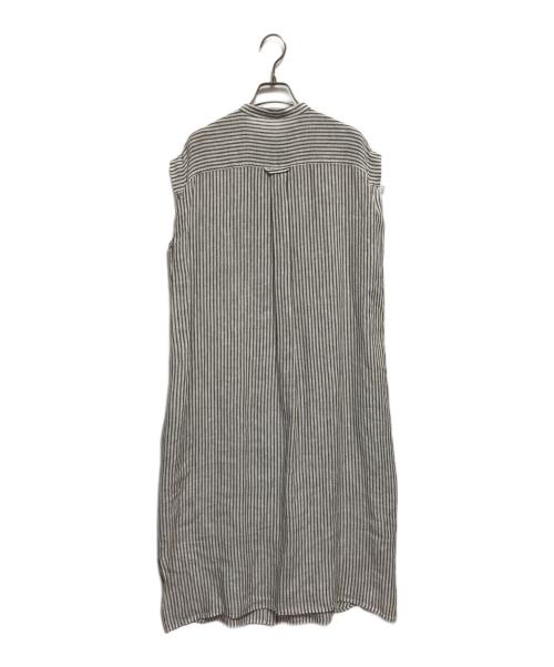 23区（ニジュウサンク）23区 (ニジュウサンク) LIBECO ノースリーブ シャツ ワンピース グレー サイズ:38の古着・服飾アイテム