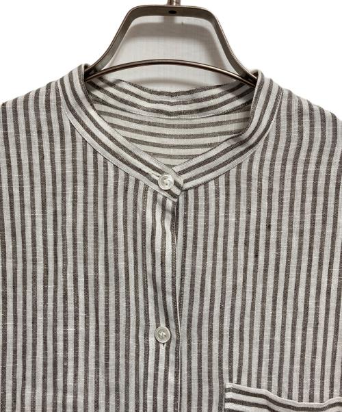 23区（ニジュウサンク）23区 (ニジュウサンク) LIBECO ノースリーブ シャツ ワンピース グレー サイズ:38の古着・服飾アイテム