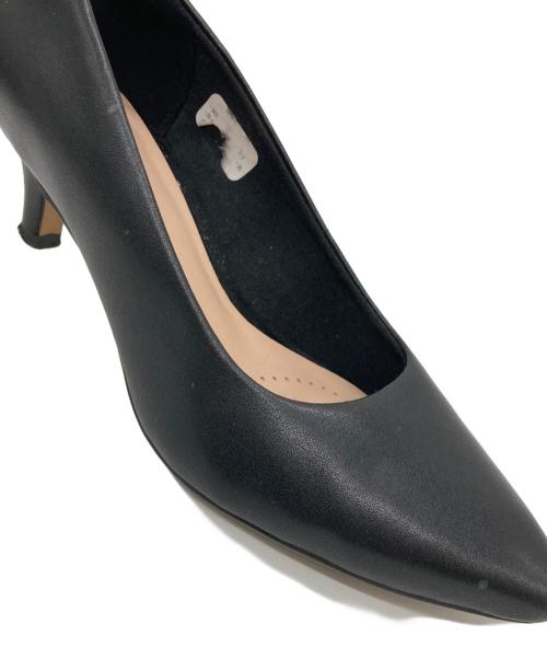 CLARKS collection（クラークスコレクション）CLARKS collection (クラークスコレクション) ポインテッドトゥパンプス ブラック サイズ:UK 5 1/2の古着・服飾アイテム