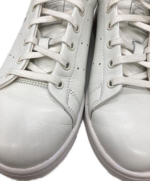 adidas（アディダス）adidas (アディダス) BEAUTY&YOUTH (ビューティーアンドユース) ローカットスニーカー ホワイト サイズ:23の古着・服飾アイテム