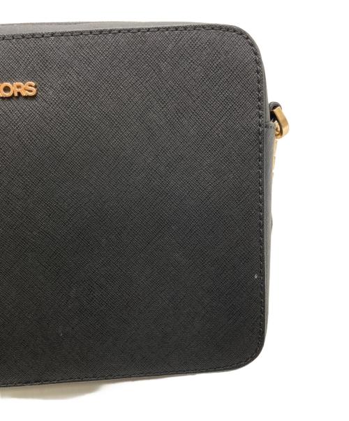MICHAEL KORS（マイケル・コース）MICHAEL KORS (マイケル・コース) LG EW CROSSBODY ブラックの古着・服飾アイテム