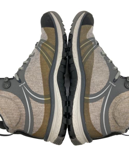 KEEN（キーン）KEEN (キーン) W TERRADORA MID WP グレー サイズ:22.5の古着・服飾アイテム