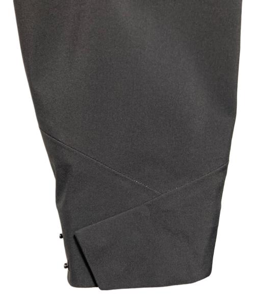 ARC'TERYX（アークテリクス）ARC'TERYX (アークテリクス) GORE-TEX ロングコート ブラック サイズ:Mの古着・服飾アイテム