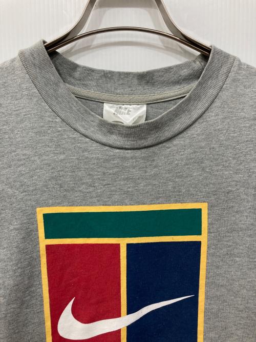 NIKE（ナイキ）NIKE (ナイキ) 90’ｓテニスコートプリントTシャツ グレー サイズ:Mの古着・服飾アイテム