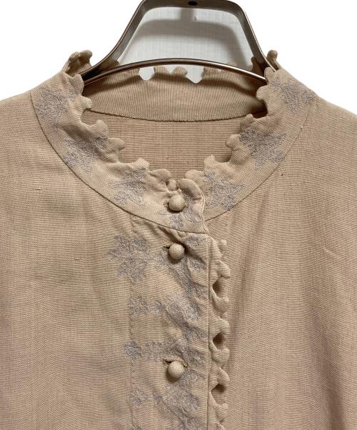 HaaT（ハート）HaaT (ハート) 刺繍ワンピース ベージュ サイズ:2の古着・服飾アイテム
