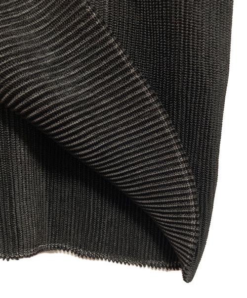 SPECCHIO（スペッチオ）SPECCHIO (スペッチオ) シャトルプリーツ サックワンピース ブラック×ベージュ サイズ:40の古着・服飾アイテム
