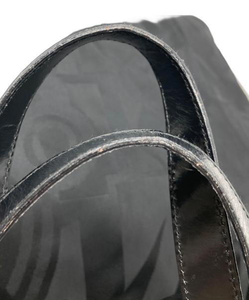 Salvatore Ferragamo（サルヴァトーレ フェラガモ）Salvatore Ferragamo (サルヴァトーレ フェラガモ) 総柄ナイロントートバッグ ブラックの古着・服飾アイテム