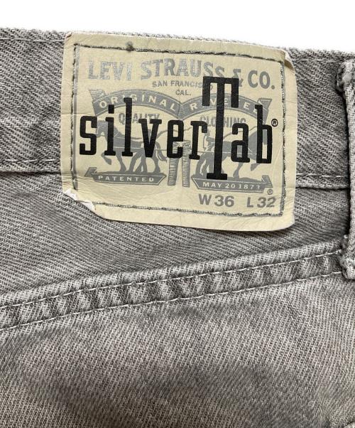 LEVI'S（リーバイス）LEVI'S (リーバイス) ルーズフィットデニムパンツ グレー サイズ:W36の古着・服飾アイテム