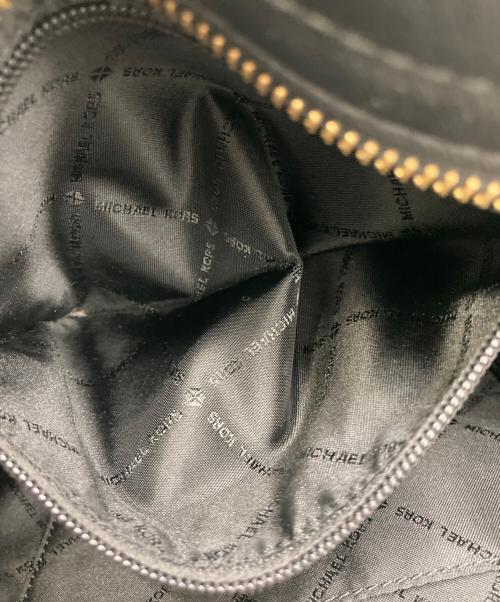 MICHAEL KORS（マイケルコース）MICHAEL KORS (マイケル・コース) SELMA MD MESSENGER ブラックの古着・服飾アイテム