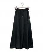 adidasアディダス）の古着「LONG SATIN SKIRT」｜ブラック