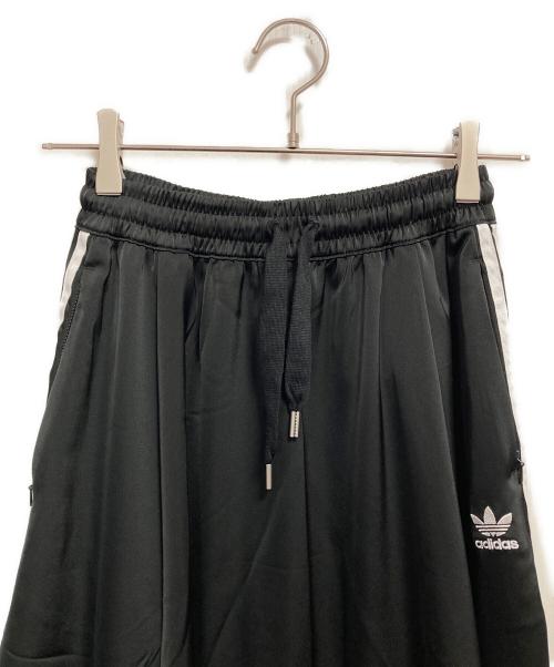 adidas（アディダス）adidas (アディダス) LONG SATIN SKIRT ブラック サイズ:Sの古着・服飾アイテム