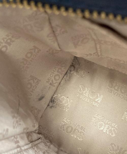MICHAEL KORS（マイケルコース）MICHAEL KORS (マイケルコース) ショルダーバッグ ネイビーの古着・服飾アイテム