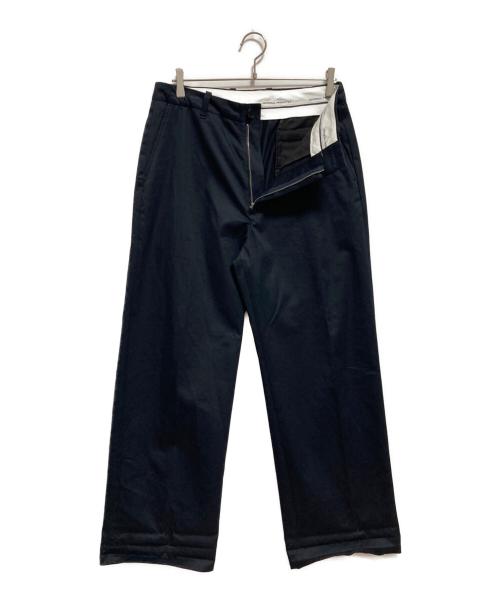 UNIVERSAL PRODUCTS.（ユニバーサルプロダクツ）UNIVERSAL PRODUCTS. (ユニバーサルプロダクツ) NO TUCK CHINO TROUSERS ネイビー サイズ:2の古着・服飾アイテム