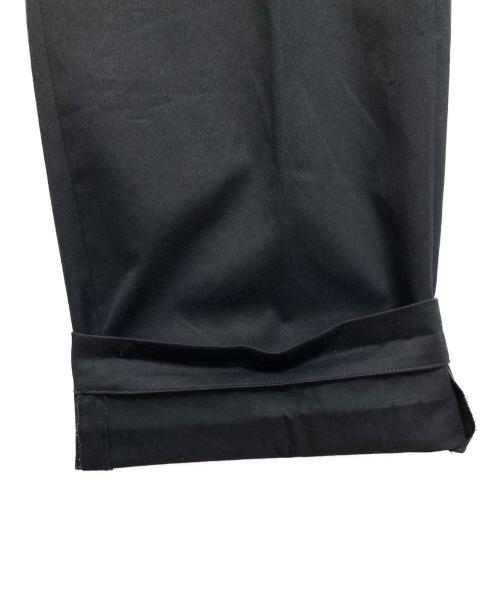 UNIVERSAL PRODUCTS.（ユニバーサルプロダクツ）UNIVERSAL PRODUCTS. (ユニバーサルプロダクツ) NO TUCK CHINO TROUSERS ネイビー サイズ:2の古着・服飾アイテム