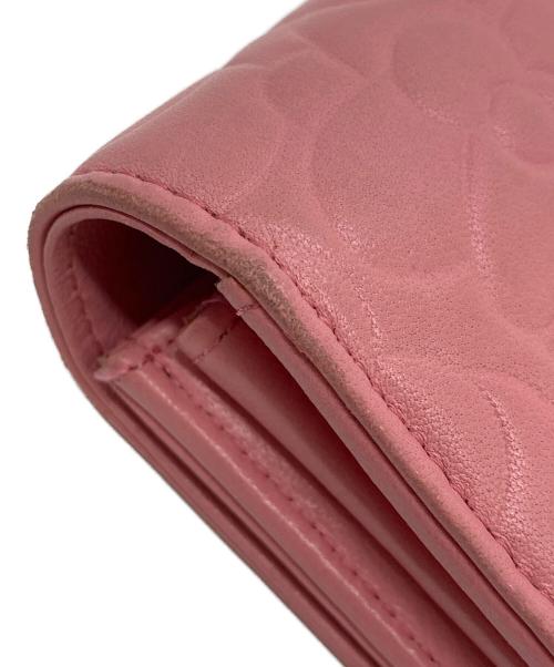 CHANEL（シャネル）CHANEL (シャネル) カメリア モチーフ ラウンド ファスナー ウォレット 長財布 ピンクの古着・服飾アイテム